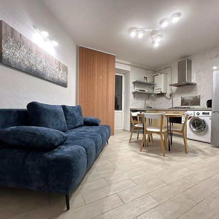 Chernigov City Apartments Na Peremohy Екстер'єр фото