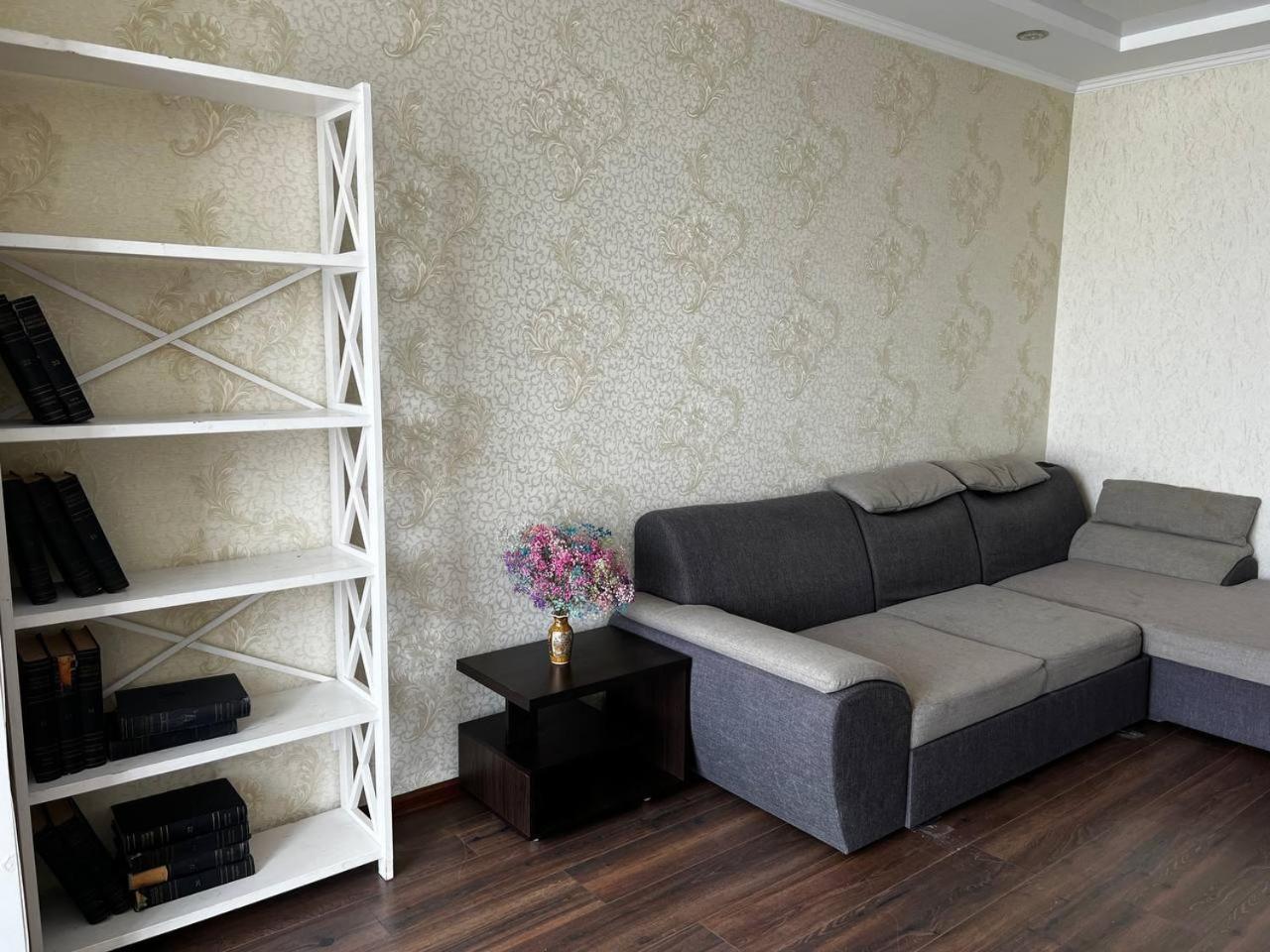 Chernigov City Apartments Na Peremohy Екстер'єр фото