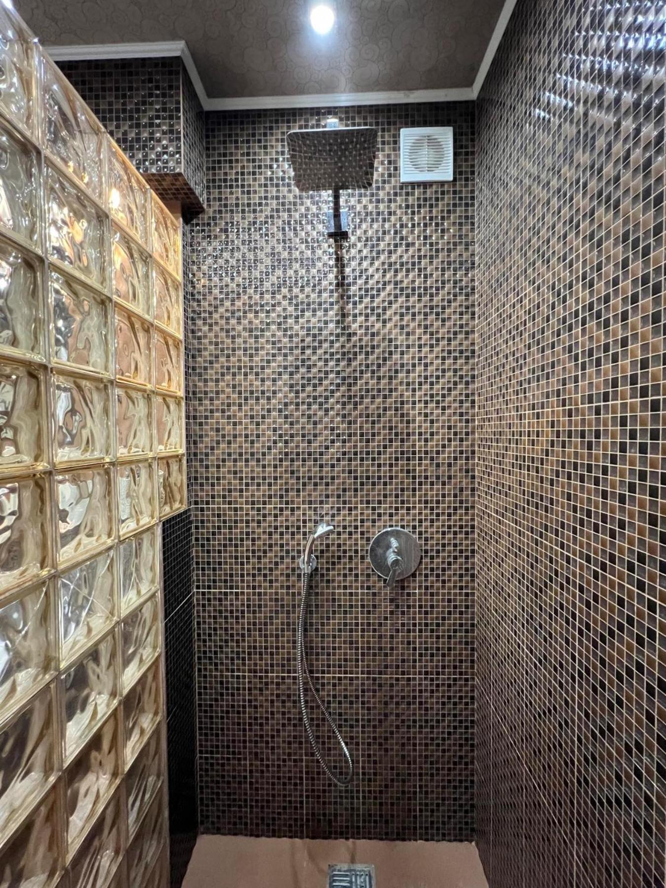 Chernigov City Apartments Na Peremohy Екстер'єр фото