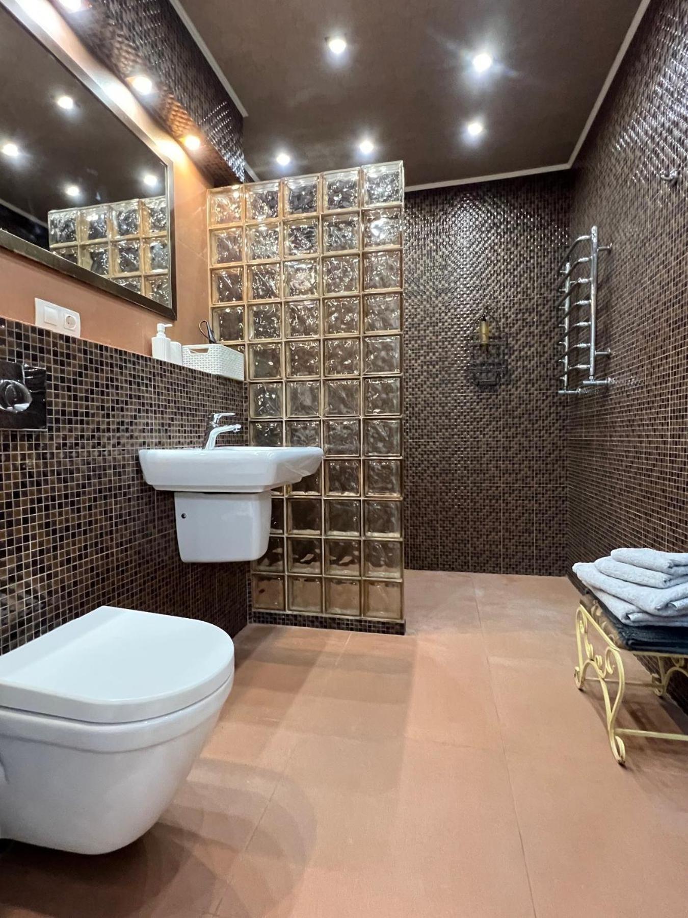 Chernigov City Apartments Na Peremohy Екстер'єр фото